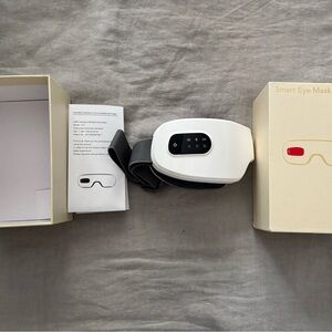 Smart Eye Mask with Black Strap